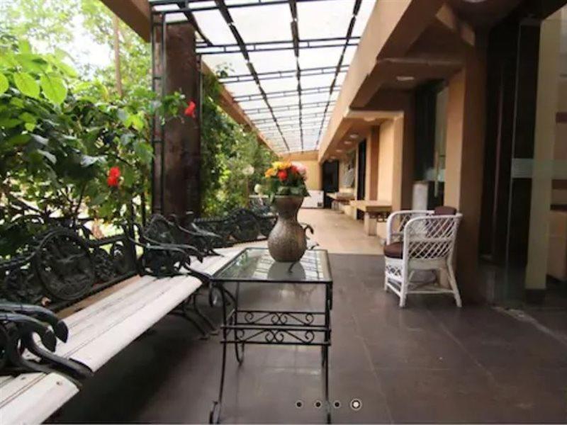 Hotel Chandralok Lonavala Eksteriør bilde