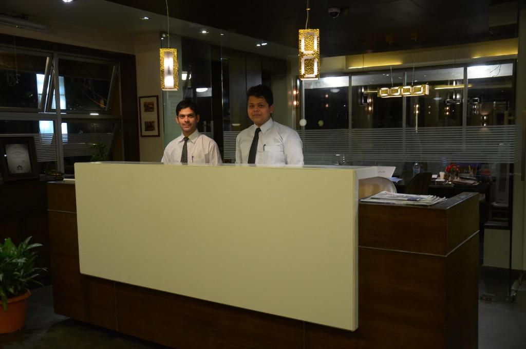 Hotel Chandralok Lonavala Eksteriør bilde
