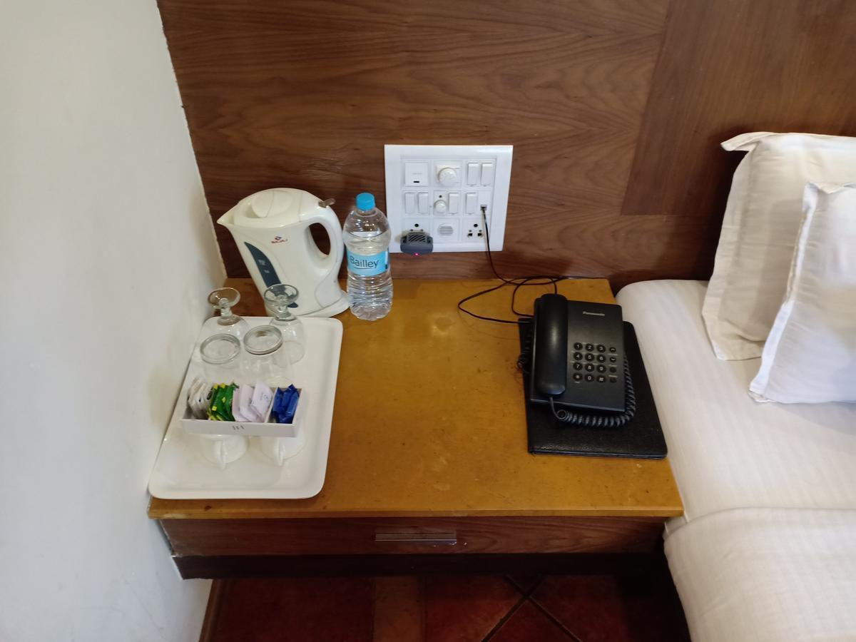Hotel Chandralok Lonavala Eksteriør bilde