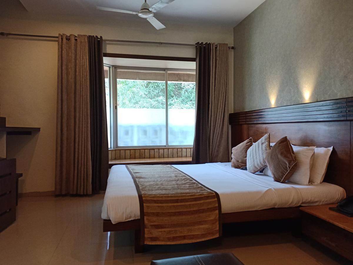 Hotel Chandralok Lonavala Eksteriør bilde