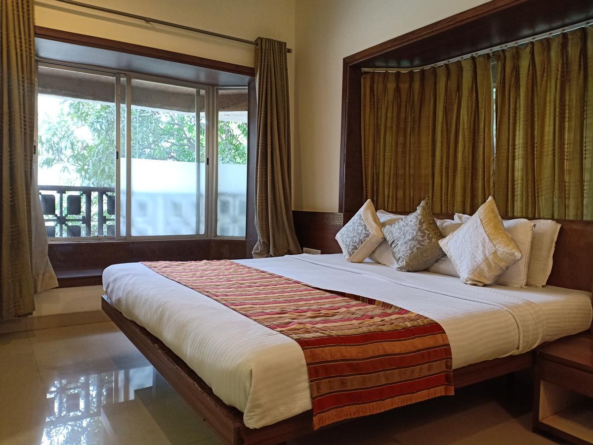 Hotel Chandralok Lonavala Eksteriør bilde