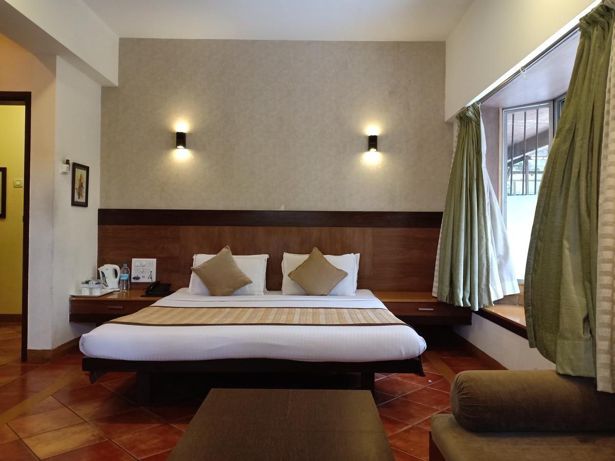 Hotel Chandralok Lonavala Eksteriør bilde