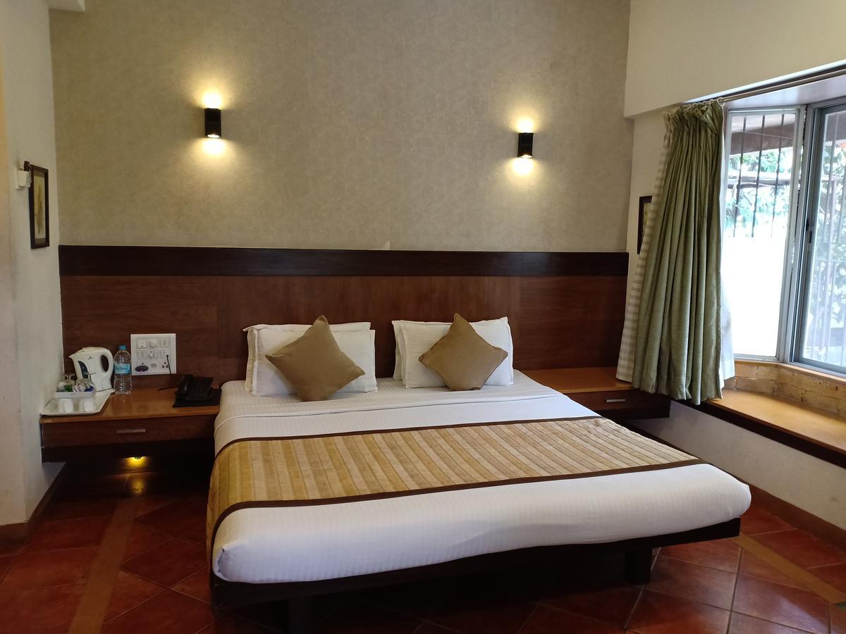 Hotel Chandralok Lonavala Eksteriør bilde