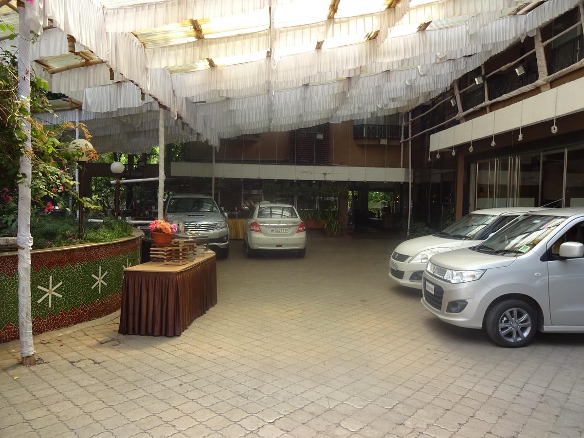 Hotel Chandralok Lonavala Eksteriør bilde